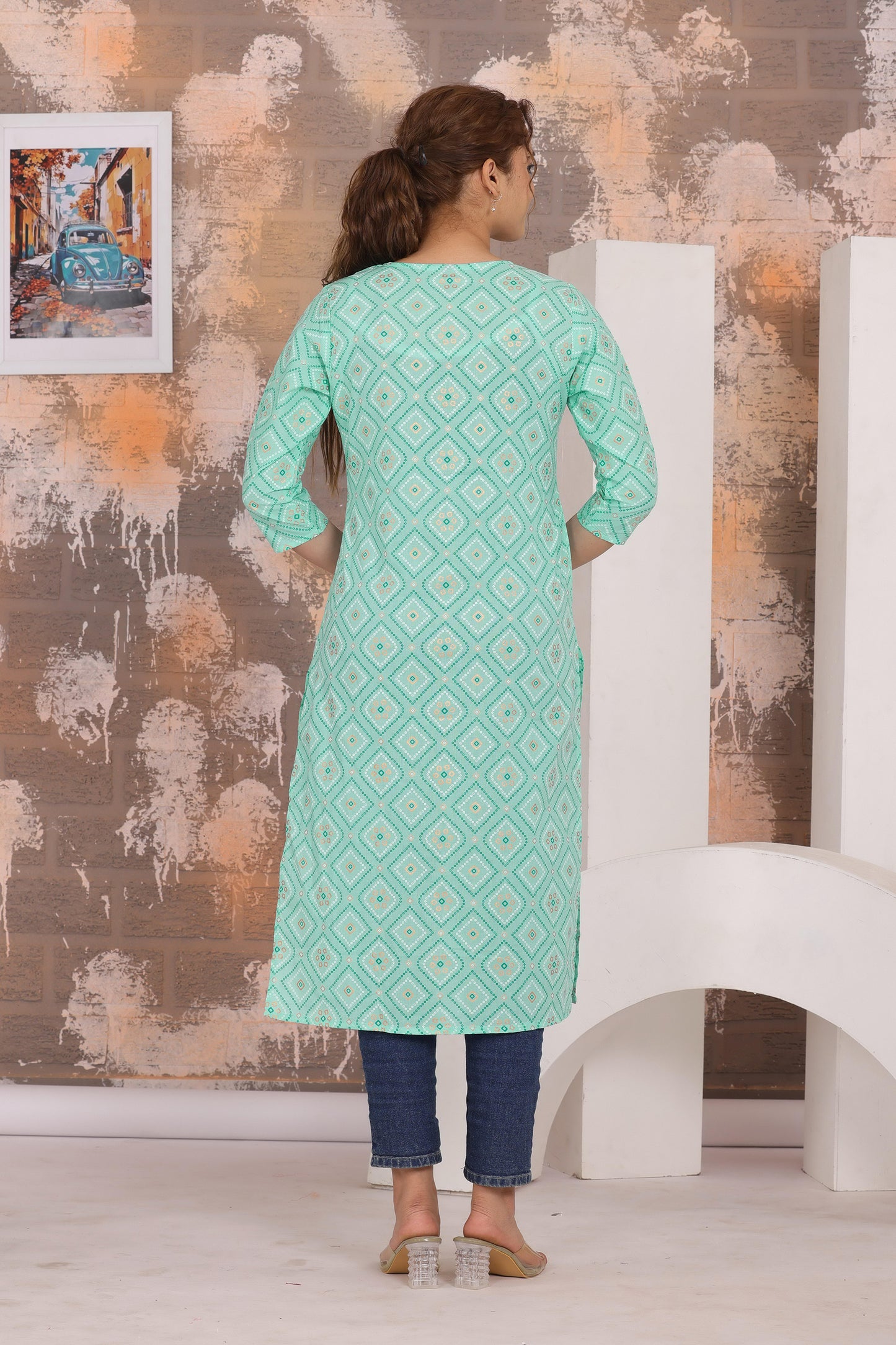 Women's Elegant Printed Cotton Straight Kurti - Naticraft