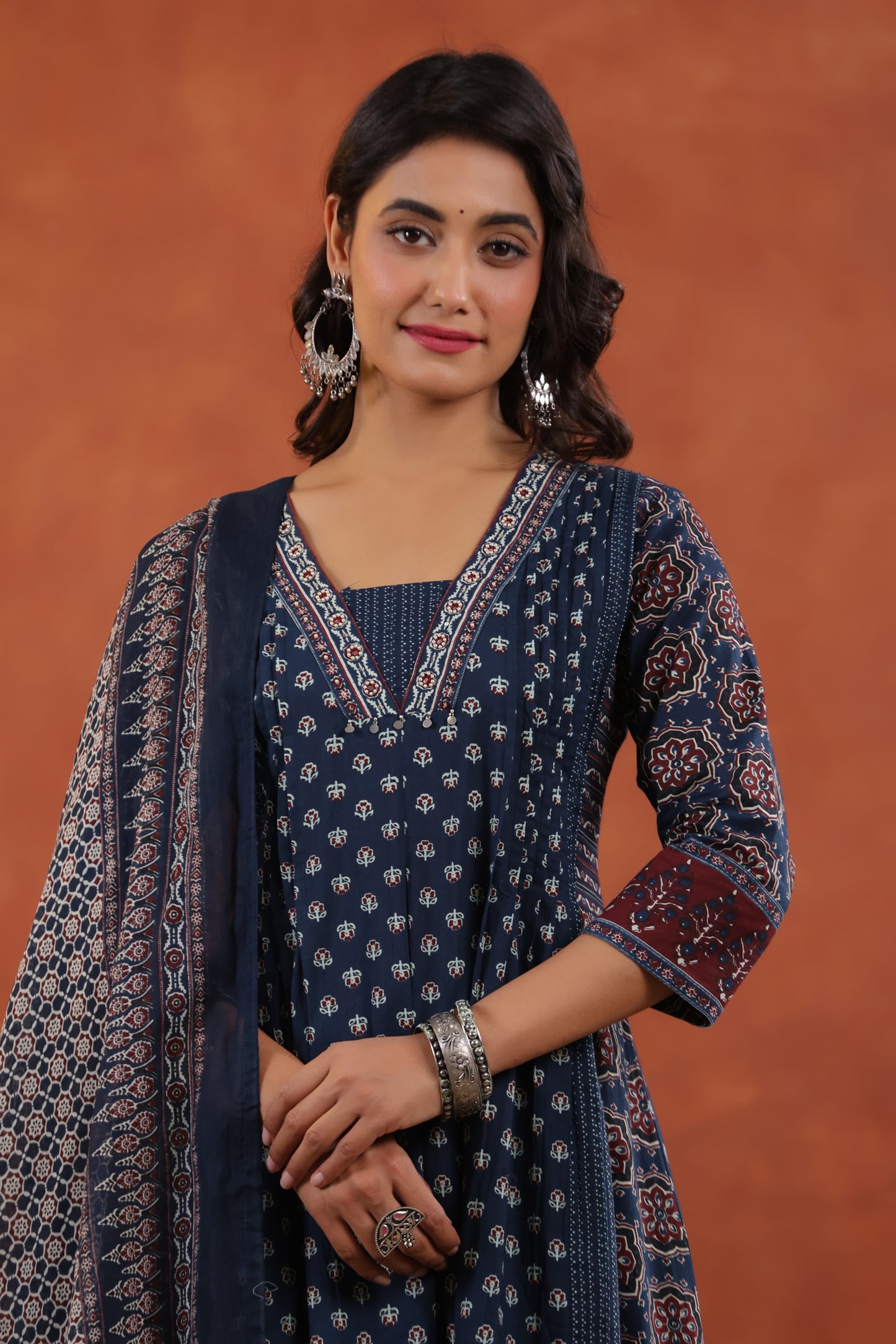 Heritage Charm Kurta Set - Maroon & Navy Classic - Naticraft