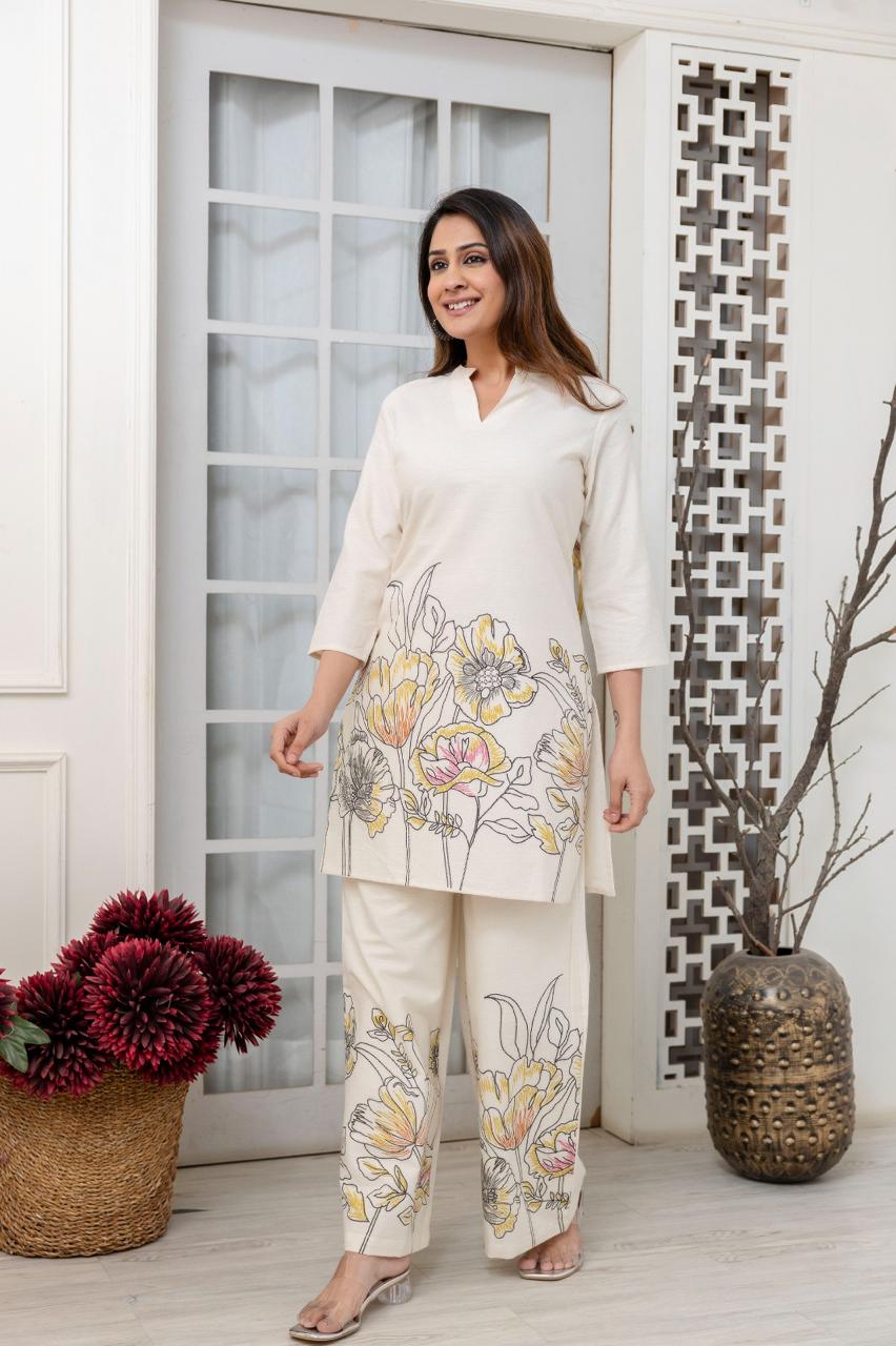 Women's Elegant Printed Kurti With Pant — Graceful Everyday Ethnic Wear