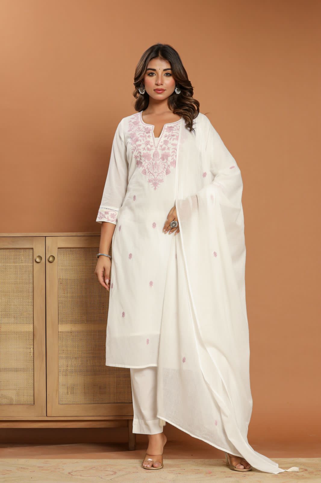 Elegant White Cotton Embroidered Kurta Set with Dupatta - Naticraft