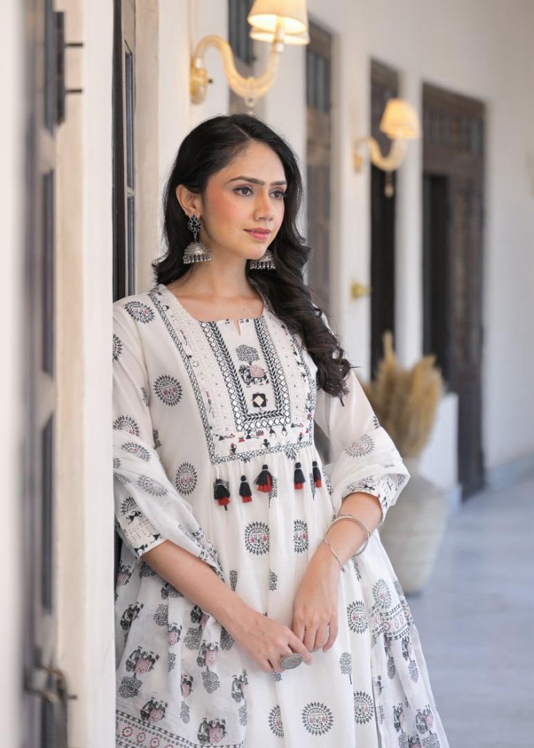 Ethnic White Printed Kurta Set - Kurta, Pants, and Dupatta - Naticraft