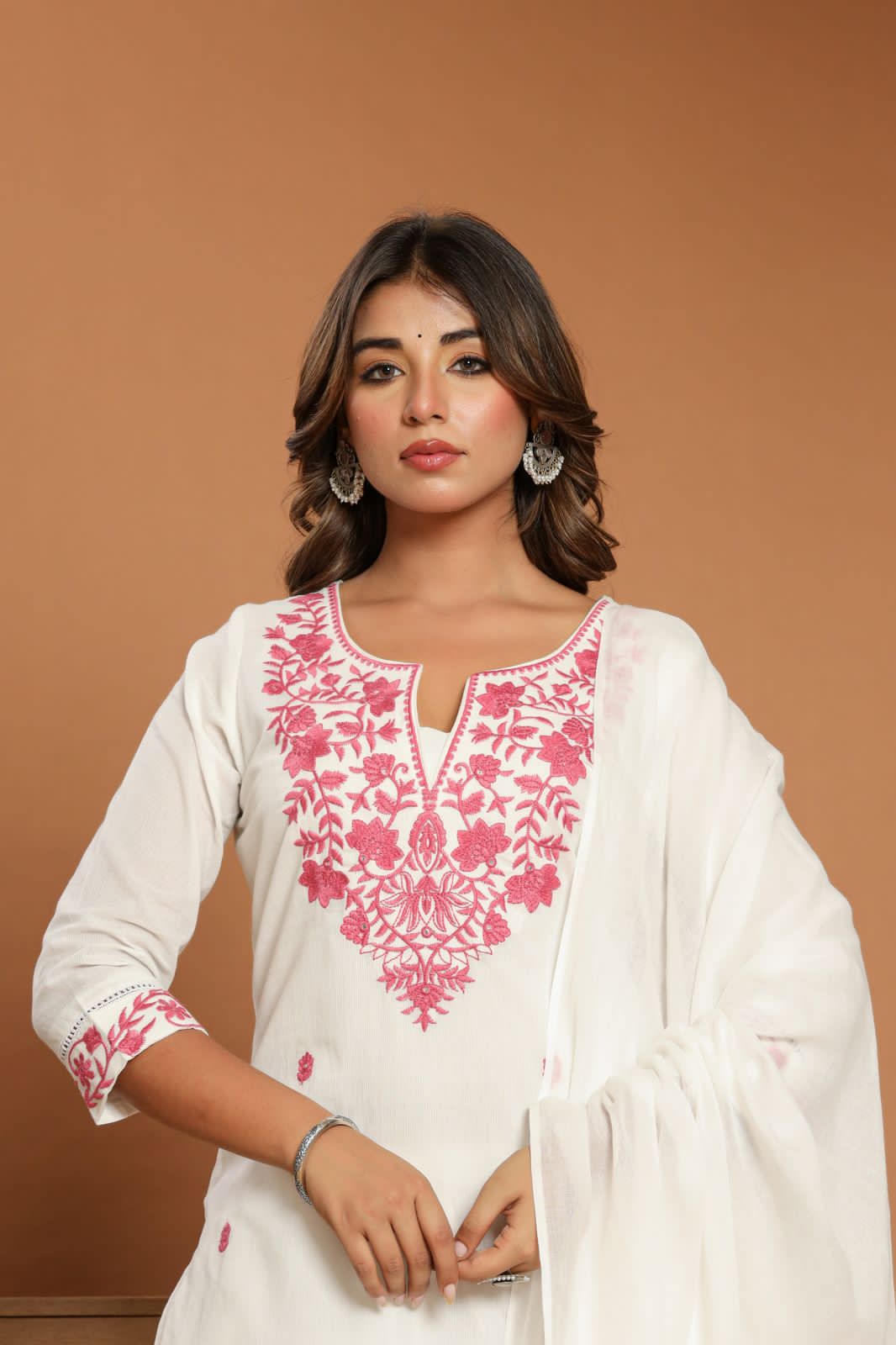 Elegant White Cotton Embroidered Kurta Set with Dupatta - Naticraft