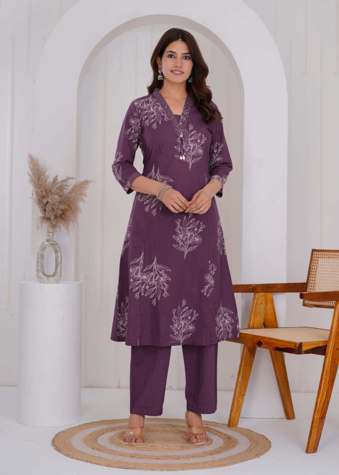 Floral Elegance 2-Piece Straight Kurta Set - Naticraft