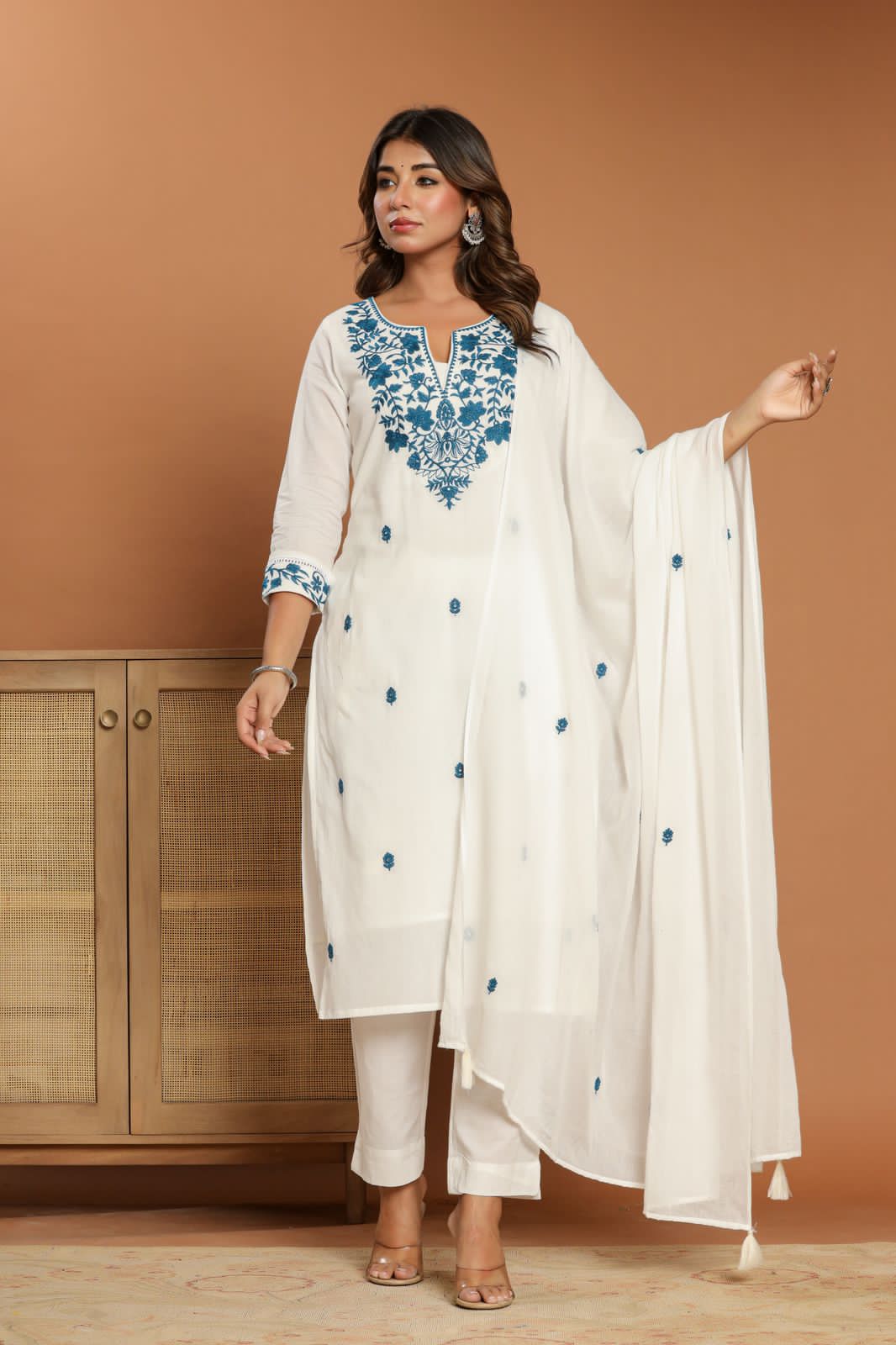 Elegant White Cotton Embroidered Kurta Set with Dupatta - Naticraft