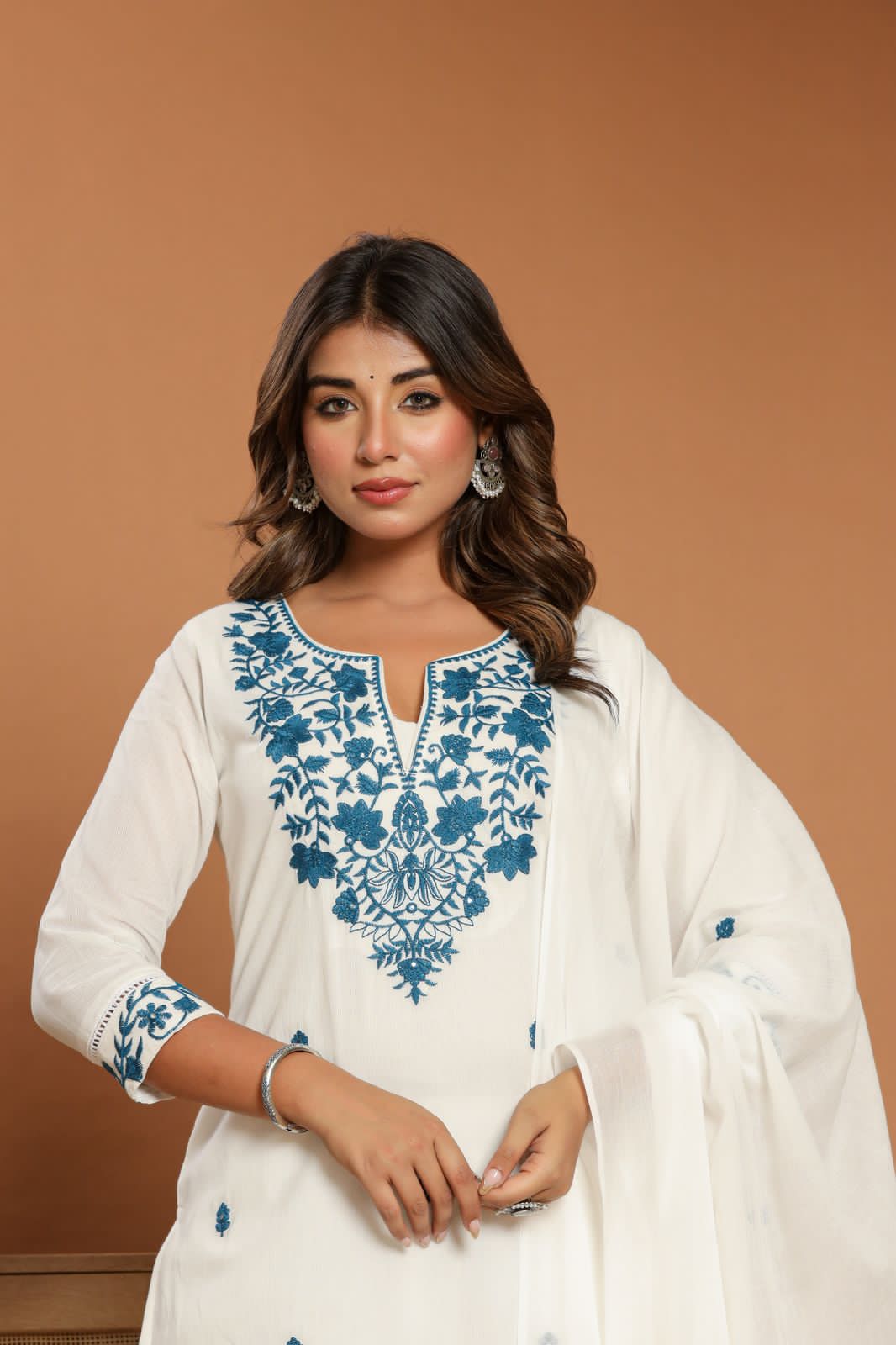Elegant White Cotton Embroidered Kurta Set with Dupatta - Naticraft