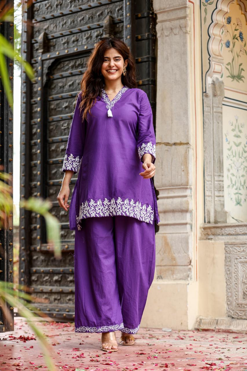 Elegant Floral Embroidered Ethnic Co-ord Set - Naticraft
