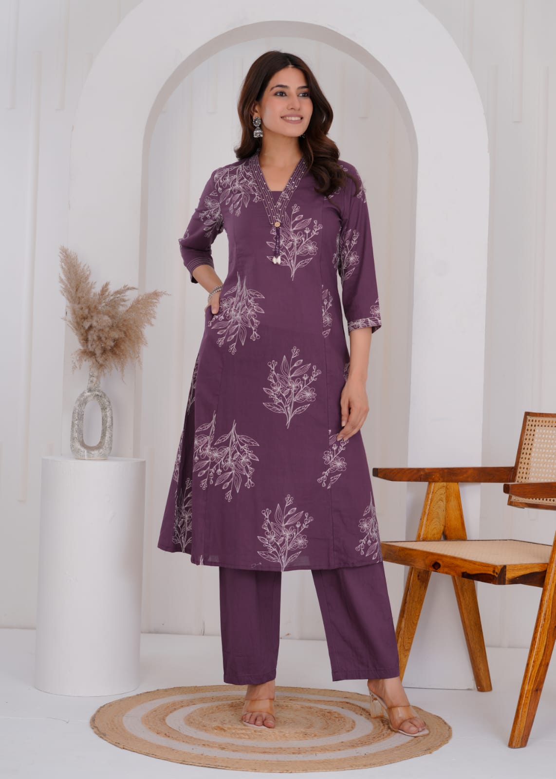 Floral Elegance 2-Piece Straight Kurta Set - Naticraft