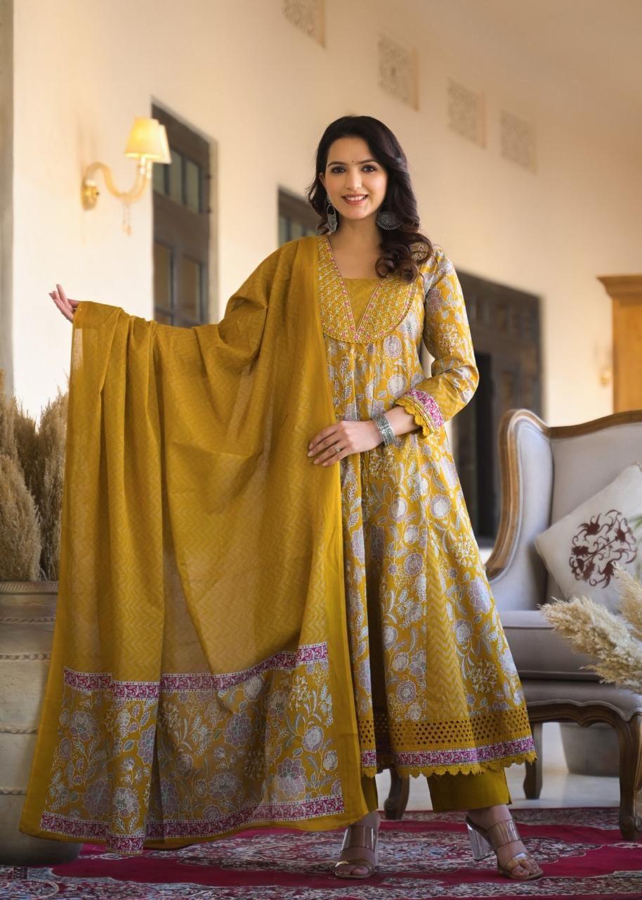 Women Full Print Kurta Set - Naticraft